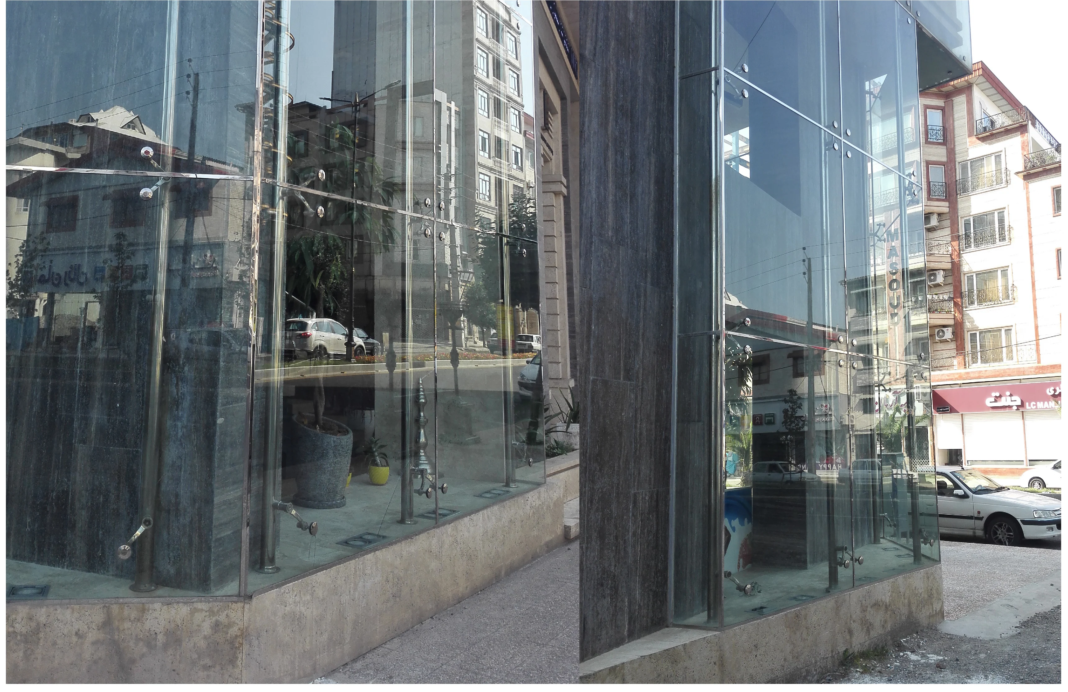 Spider glazing installed at the commercial facade and the tower's lifts.