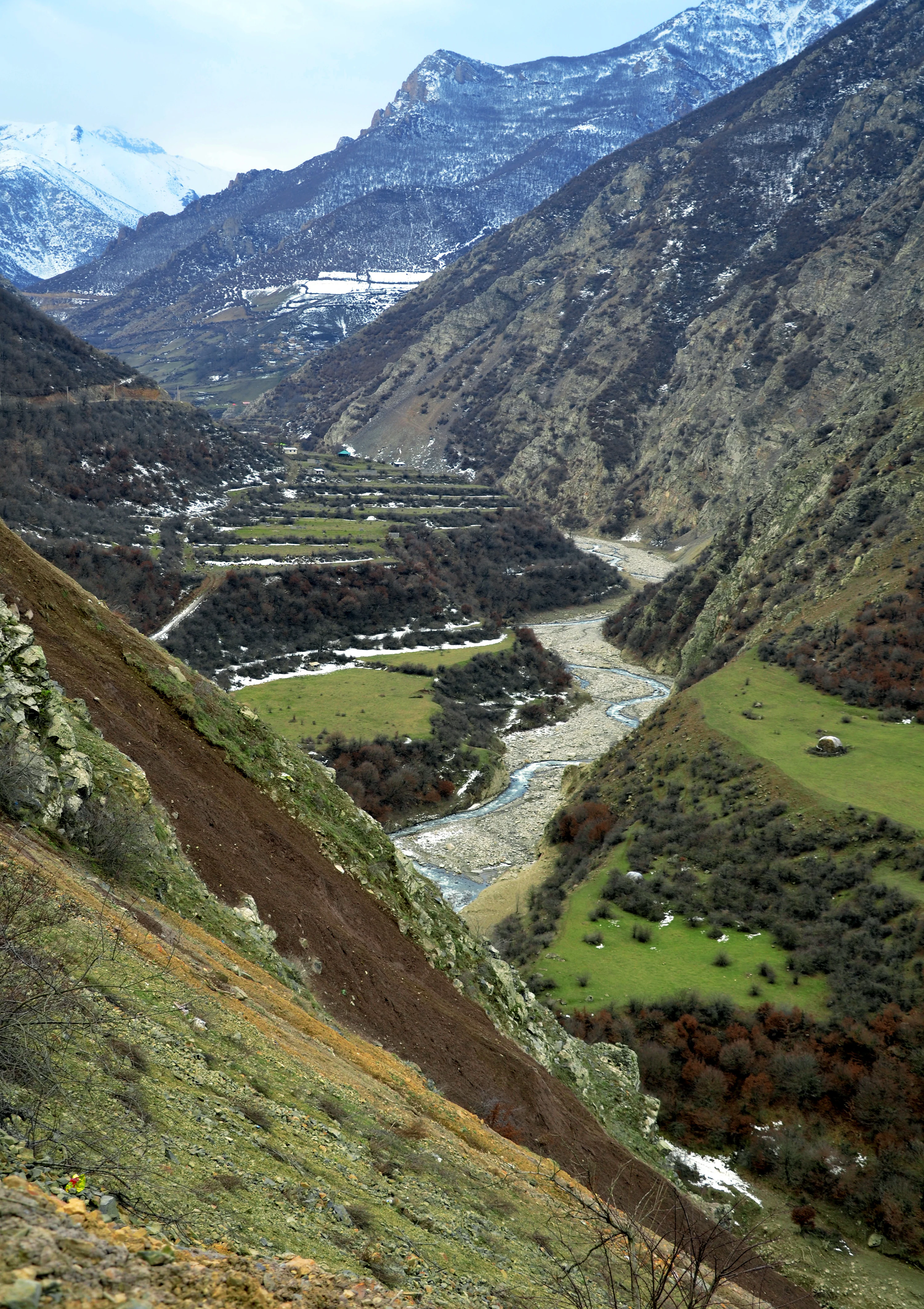 The Se Hezar river braiding across a wide shingle bed